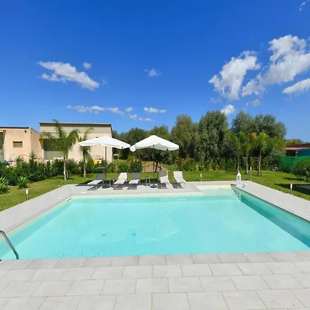 בית נופש With Private Pool פלורידיה